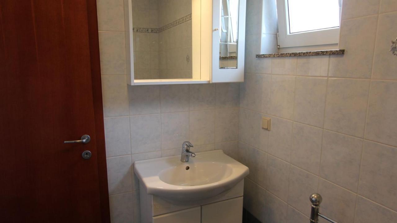 Sveti Vid-Miholjice Apartments Kirincic מראה חיצוני תמונה